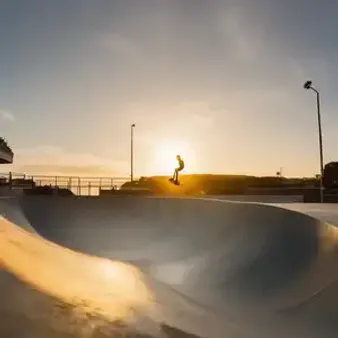 Skate and Surf: Two Sides of the Same Coin?